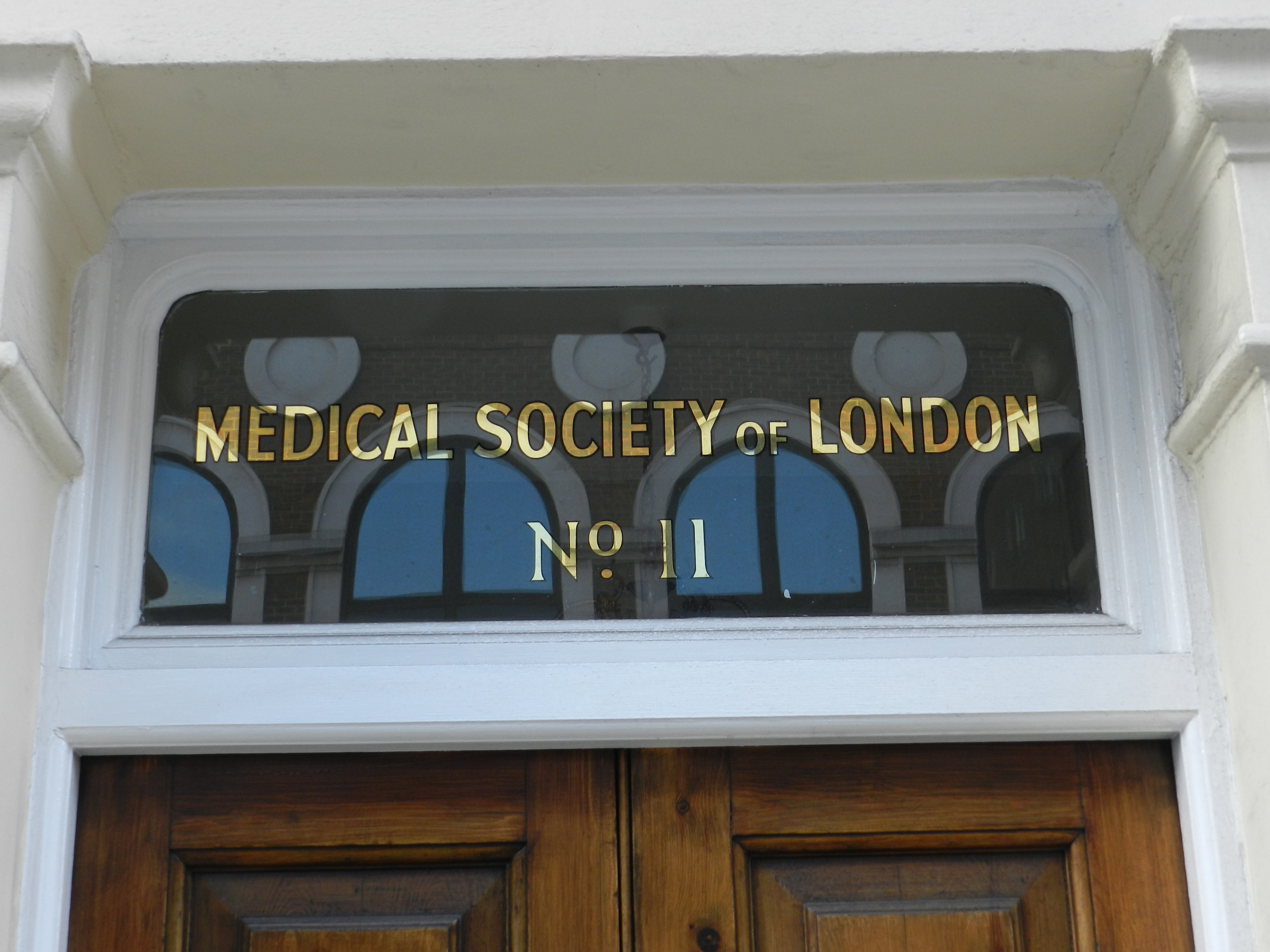 Dr A. Louise McIlroy